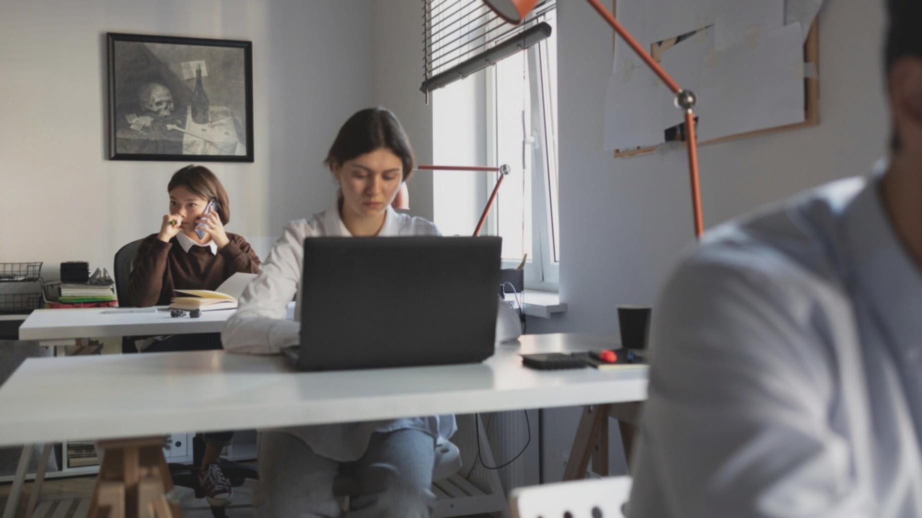 Séance de formation en modélisation financière avec analyse de données sur écran